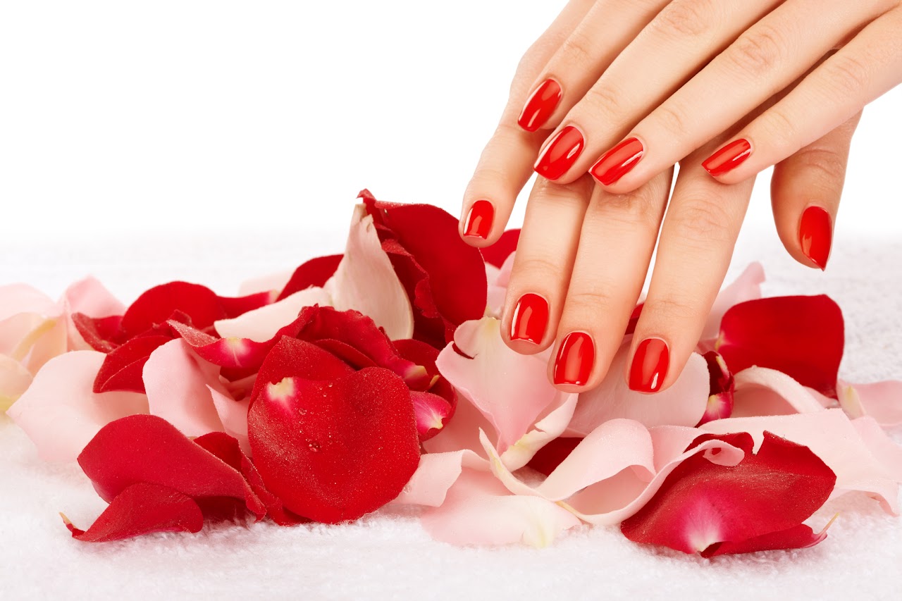 Classic red manicure